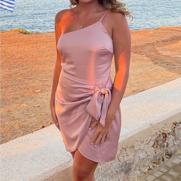 Dresses & Skirts - Pink Asymmetrical Ruched Cocktail Dress